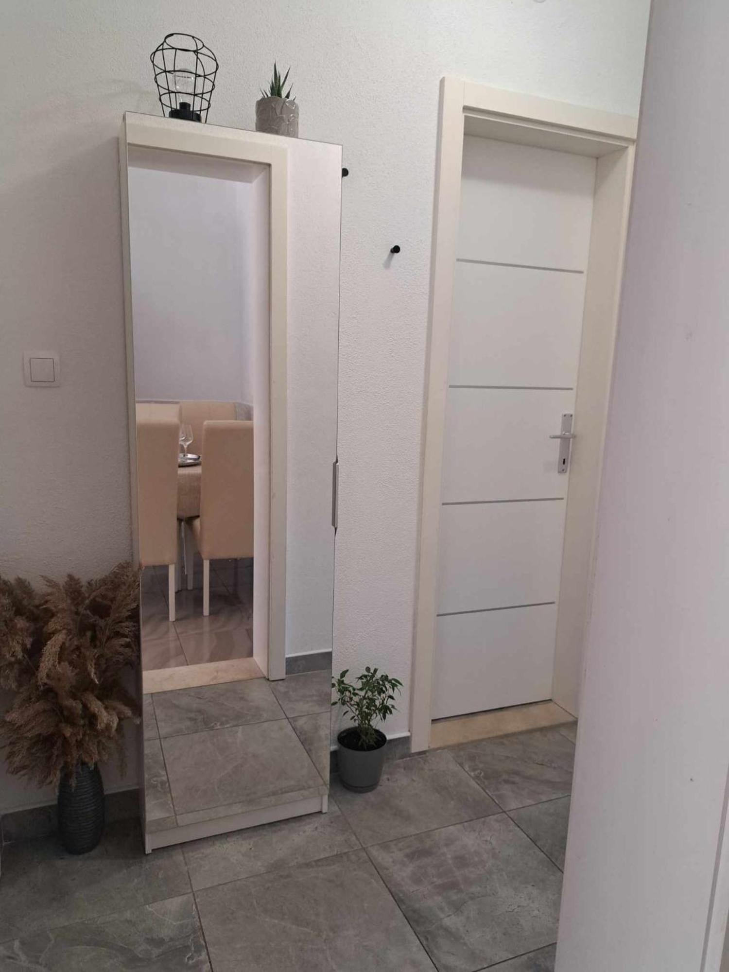 Apartments Senka Orebić Eksteriør billede